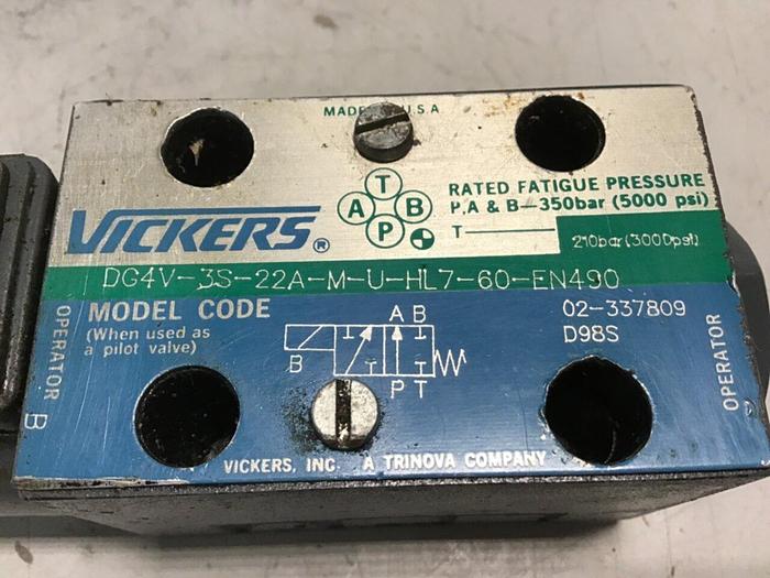 Used VICKERS Valve DG4V3S22AMUHL760EN490 Used