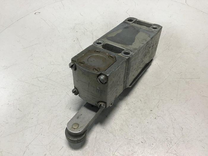 Used RB DENISON Limit Switch C2JK053 #121200