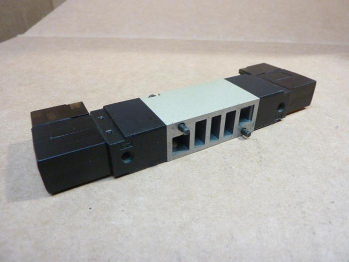 Used CKD CORP Solenoid Valve 4KB229-D21 #40857