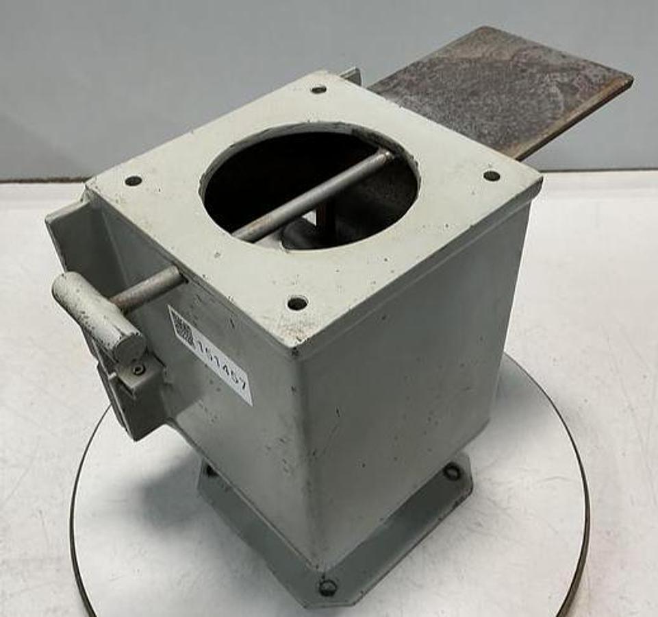 Used METAL FABRICATOR NO MODEL / NO TAG
