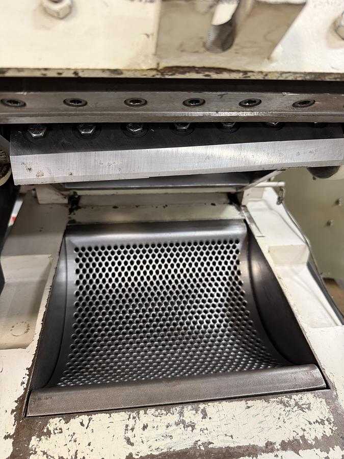Used NELMOR G1012P1 Grinder Granulator Plastic USED #152639 Needs to be cleaned