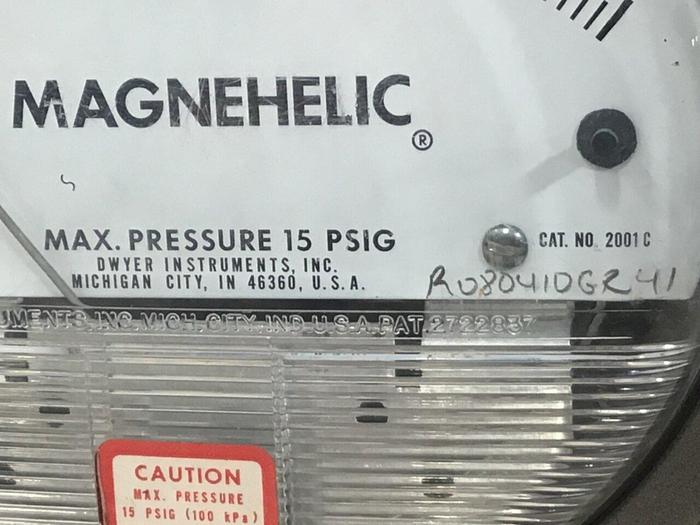 Used DWYER Pressure Gauge 2001 C #128994