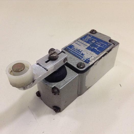 Used TELEMECANIQUE Lox-Switch C2JK05 #72936