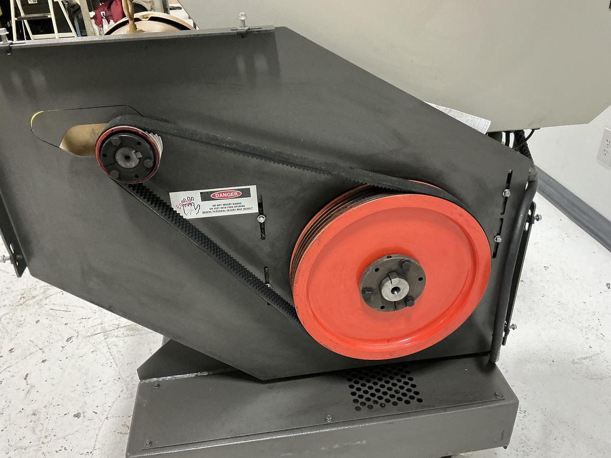 Used AEC MVP1012 Grinder Granulator