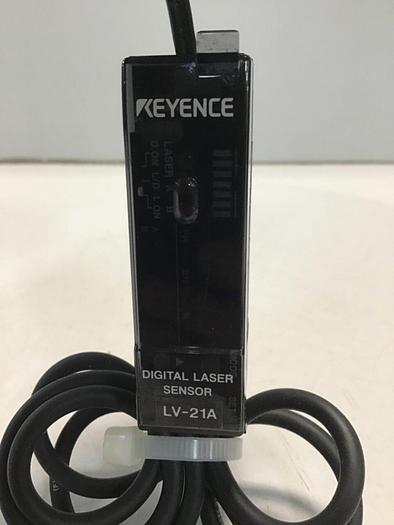 Used KEYENCE CORP Digital Laser Sensor Amplifier LV-21A #112924