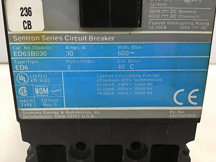 Used SIEMENS 30 Amp Circuit Breaker ED63B030 #138498