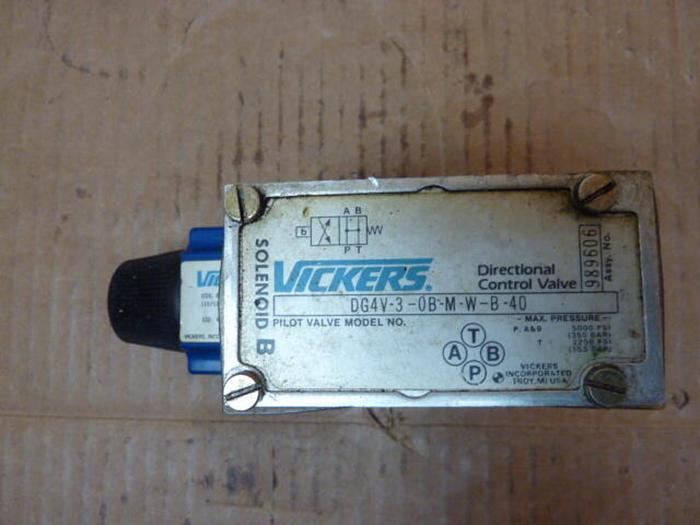 Used VICKERS Directional Valve DG4V-3-0B-M-W-B-40 #30330