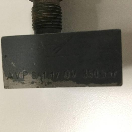 Used FLUTEC Shutoff Valve AVP6 1.1/0V #90781