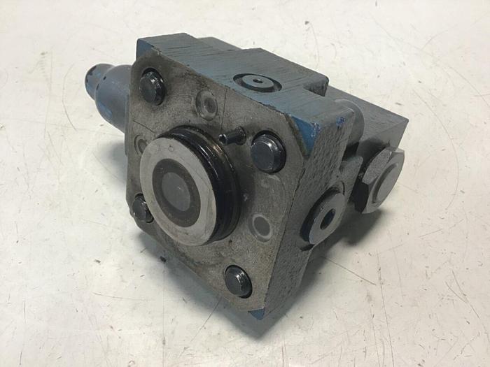 Used VICKERS Valves DG4V-3-2AL-M-U-HL7-60 Used