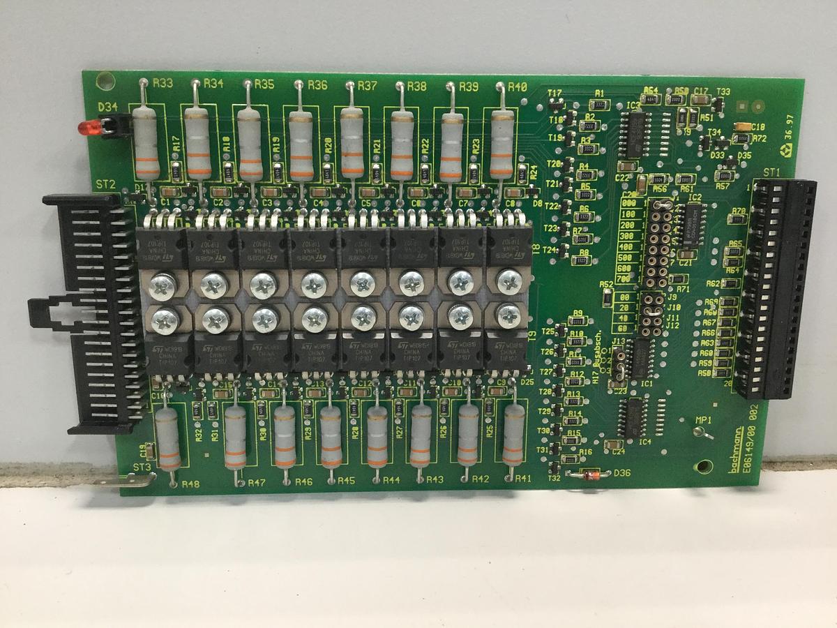 Used BACHMANN ELECTRONIC Output Card CA16/P2.5S E06149/00 002 USED