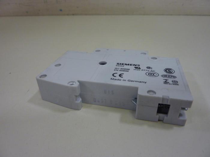 Used SIEMENS 15 Amp Circuit Breaker 5SX21-C15 #63774