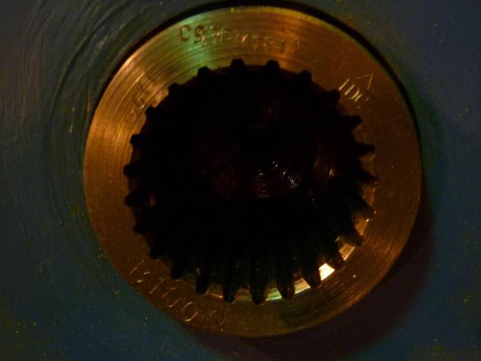 Used VICKERS Screw Motor HM/B100/Q/F3/30/PL322 Used