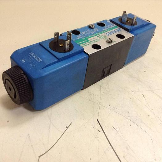 Used VICKERS Valve DG4V3S82CVMUH560 #87681