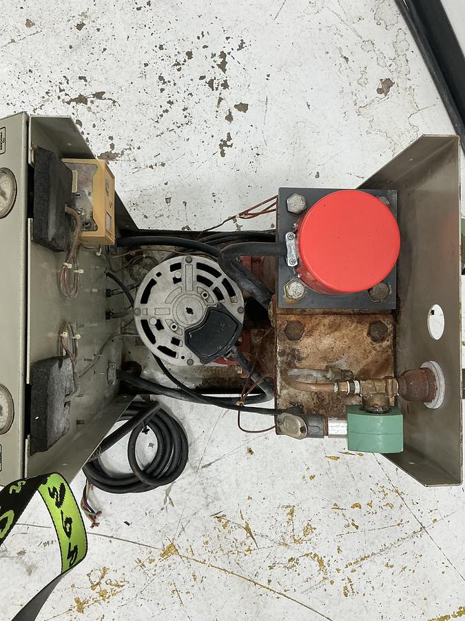 Used CONAIR TC1-DI