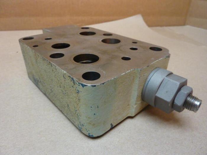 Used MANNESMANN REXROTH Hydraulic Valve 4745802FS2231SV502169 #31899