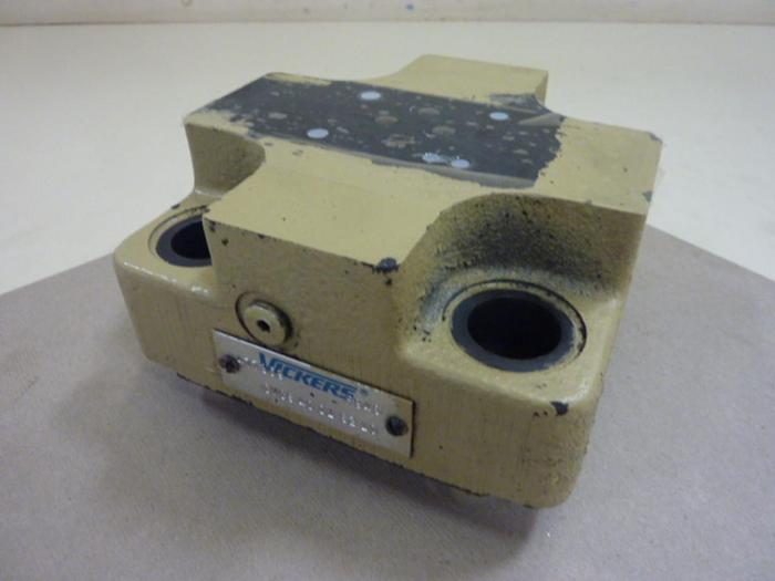 Used VICKERS Valve CVCS40D1S210 #58941