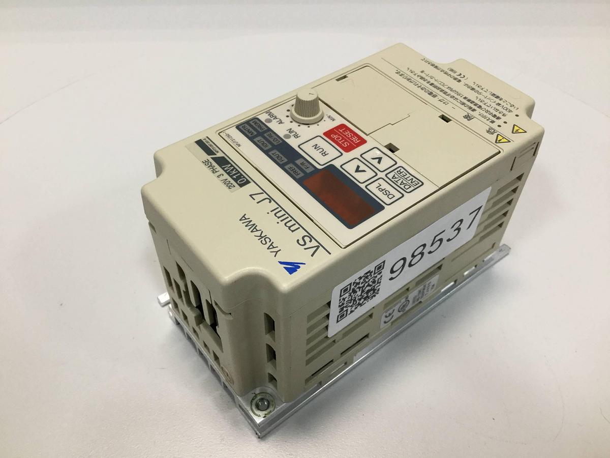 Used YASKAWA VS Mini J7 Inverter CIMR-J7AA20P1 USED