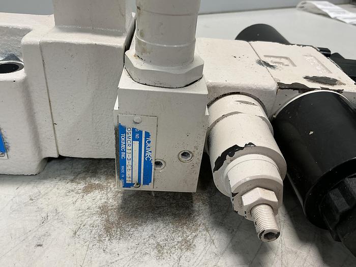 Used TOKIMEC DG4VS-3-OC-M-P7-H-7-P12-52
