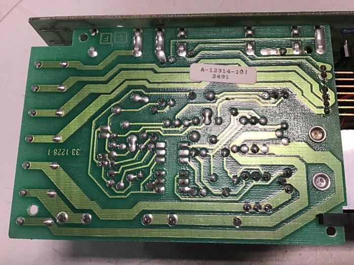 Used BARBER COLMAN Temperature Controller 585A-00016-000-0-00 #129795