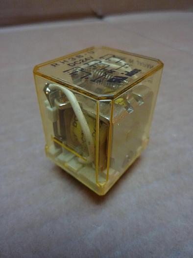 Used IDEC Relay RH3B-U #24560