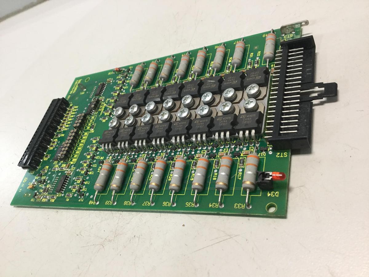 Used BACHMANN ELECTRONIC Output Card CA16/P2.5S E06149/00 002 USED