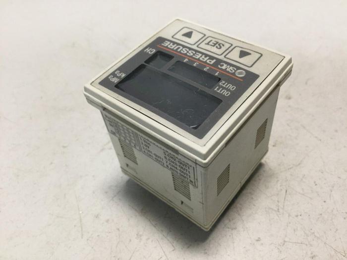 Used SMC Pressure Sensor PSE201-M #104145