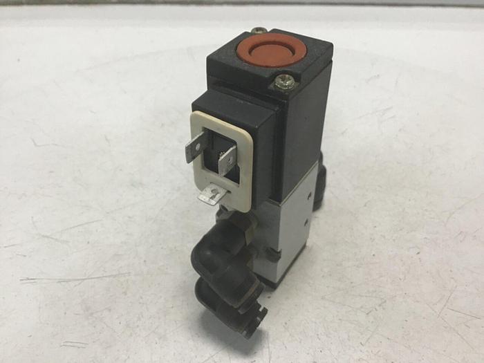 Used KOGANEI Air Valve 100-4E1-39-SR #124296