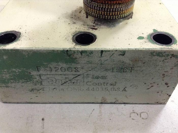 Used PARKER Flow Control Valve F 1200S-13CT #68245
