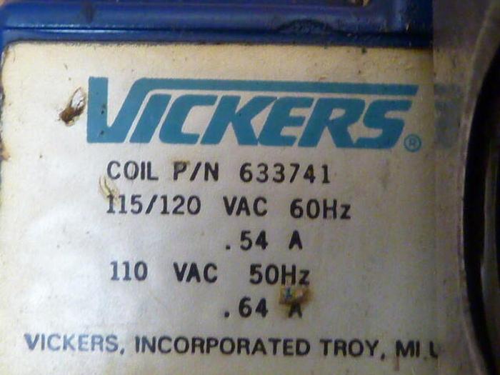 Used VICKERS Directional Control Valve DG4V-3-2A-M-W-B-40 #30331