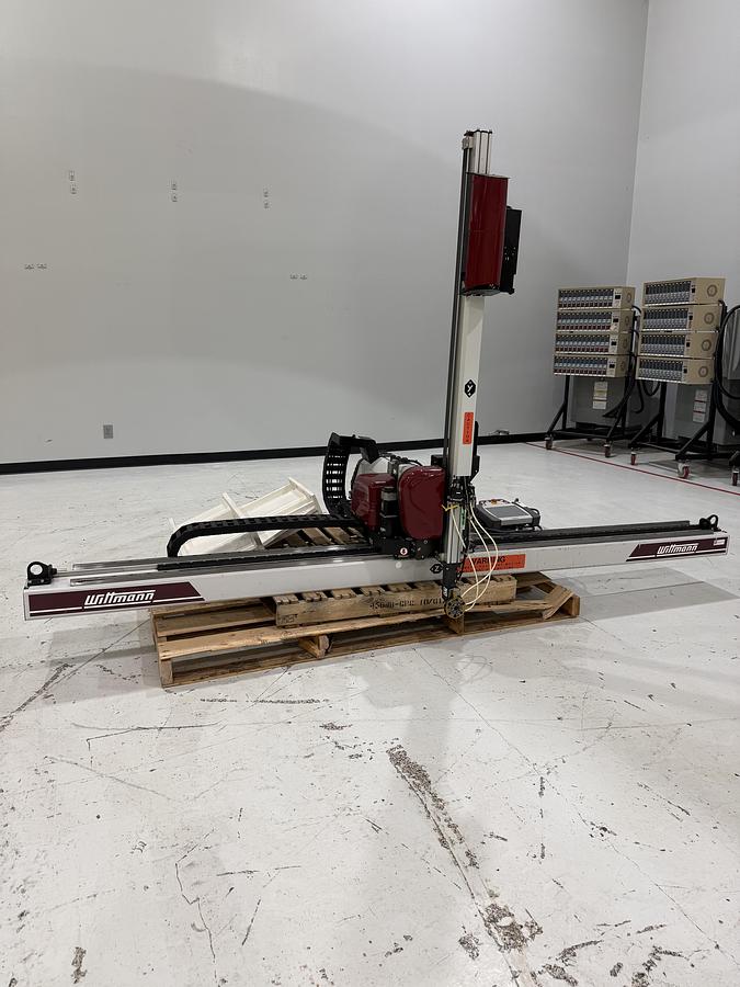 Used 2013 WITTMANN Robot W821 USED #152713 Not Cleaned Yet