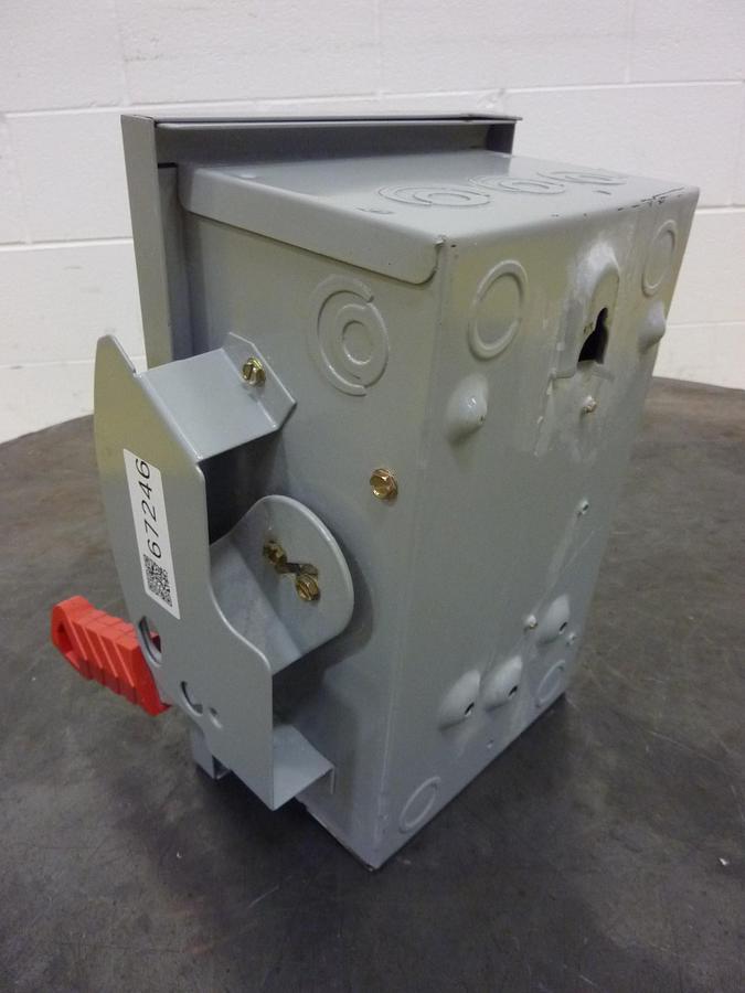 Used SIEMENS 30 Amp Safety Disconnect Switch HNF361 VBII USED