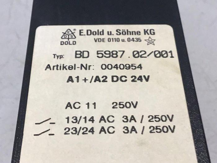 Used E DOLD & SOHNE KG Emergency Stop Module BD5987.02/001 #124686