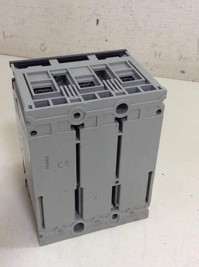 Used MERLIN GERIN 40 Amp Circuit Breaker NSC100N-40 #78135