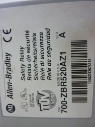 Used ALLEN BRADLEY Safety Relay 700-ZBR520AZ1 SER A #48333