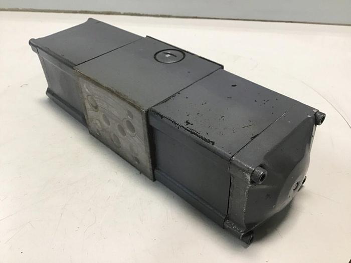 Used REXROTH Valve 4WE10E21AG24N9K4RM #116363