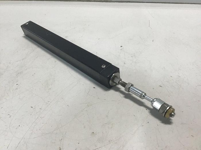 Used TRANSDUCERS DIRECT Linear Transducer TD390-5-6-W #124489