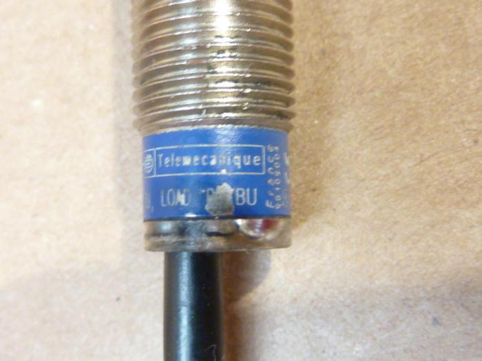Used TELEMECANIQUE Sensor XS2M12PA340 #40829