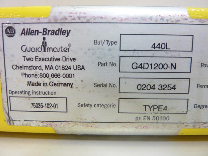 Used ALLEN BRADLEY Light Curtain Transmitter G4D1200-N Used