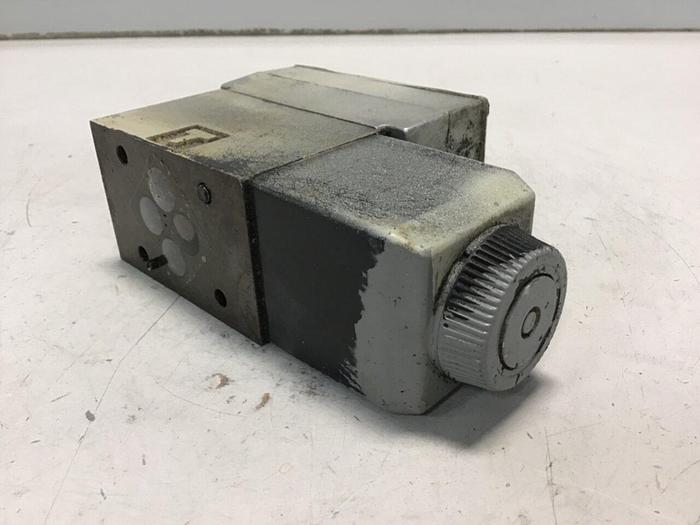 Used VICKERS Valve DG4V30AMFWB660EN21 #138727