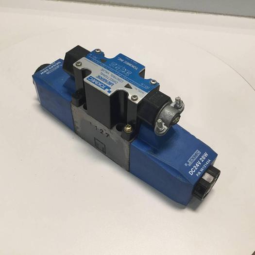 Used VICKERS Directional Control Valve DG4V36CMP7H750JA100 #97106