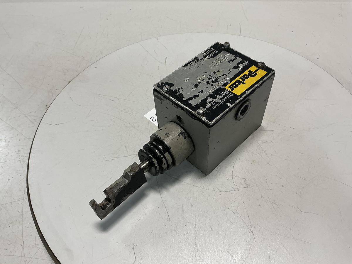 Used PARKER D3T1H21X4544