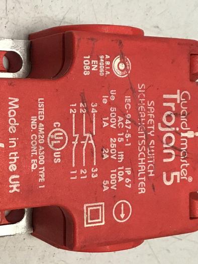 Used ALLEN BRADLEY Guardmaster Switch TROJAN 5 #121271