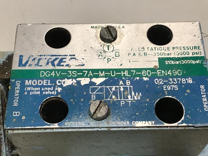 Used VICKERS Directional Valve DG4V3S7AMUHL760EN490 Used