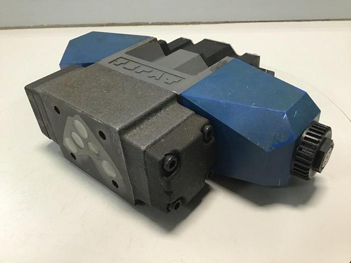 Used YUKEN Valve DG4V-5-6C-M-P7L-H-6-30 #113028