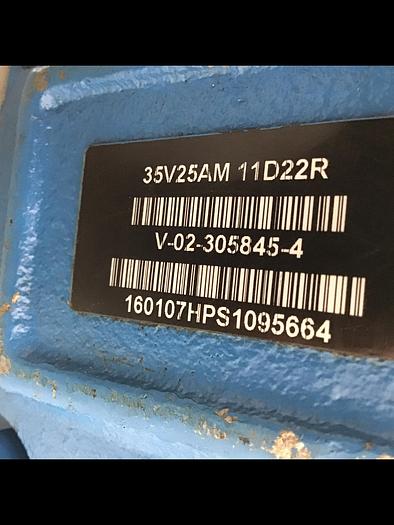 Used VICKERS Pump 35V25AM 11D22R Used #139213