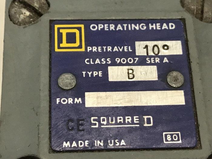 Used SQUARE D Limit Switch 9007-C54B #121699