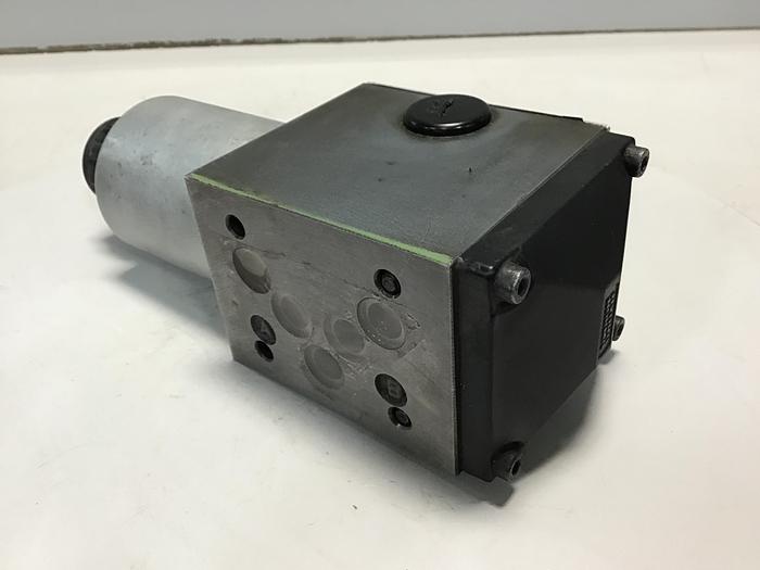 Used REXROTH 4WE10EA31CG24N9Z4 Valve Used #145432