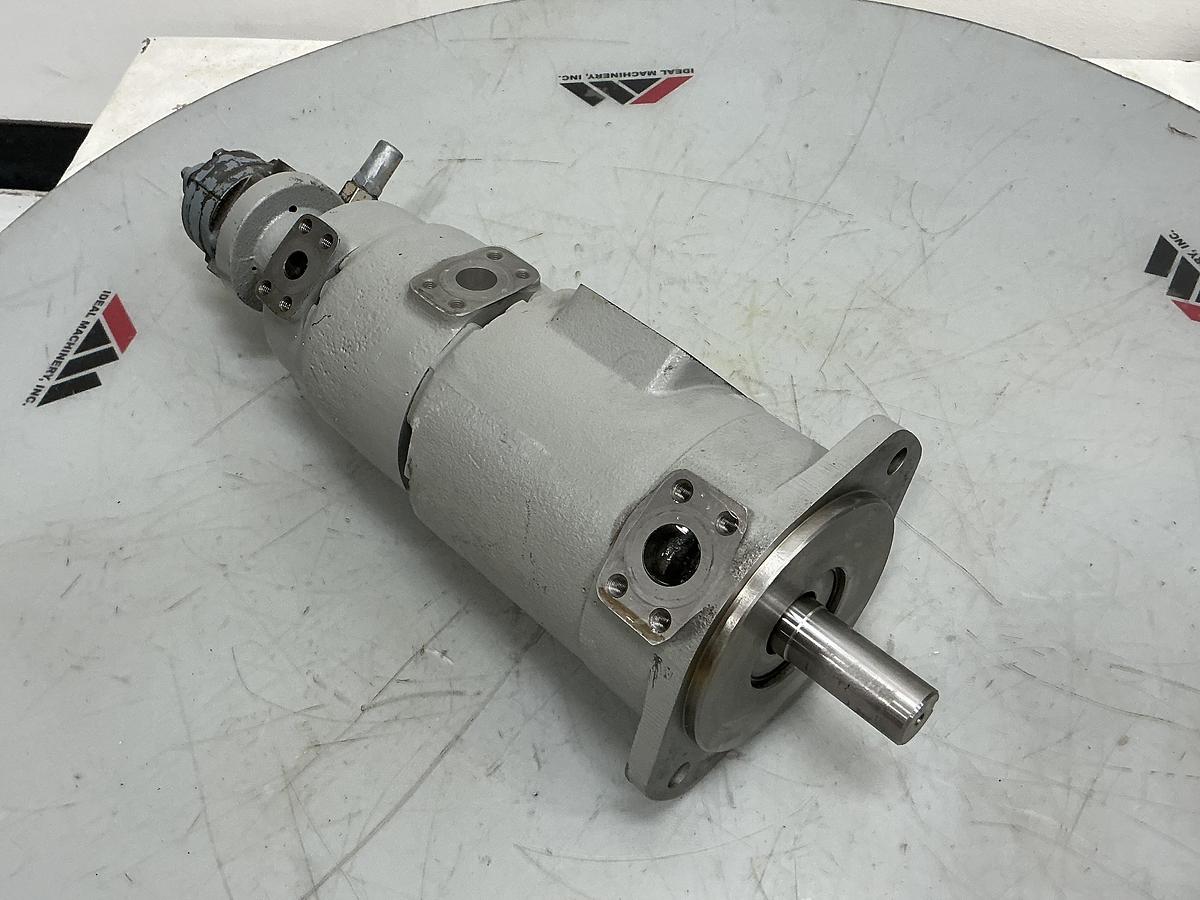 Used NOP T0P-206HBEM RVB-5-002 OIL PUMP USED #151735