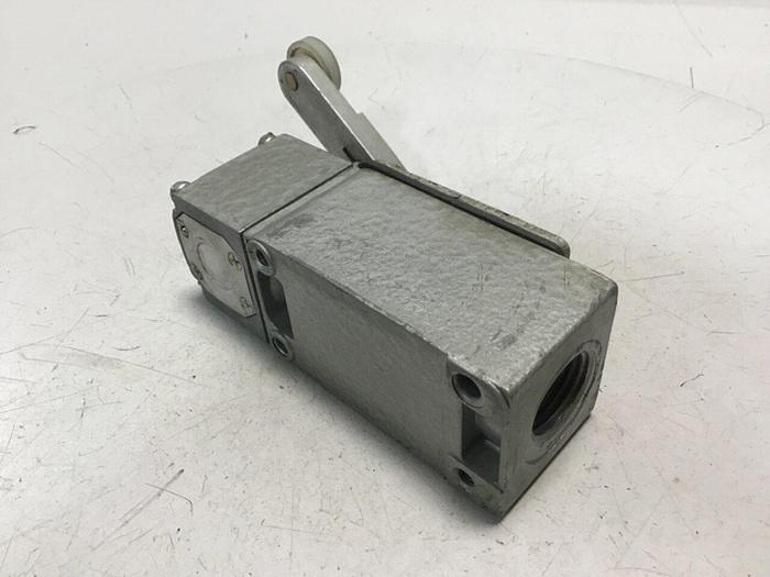 Used TELEMECANIQUE Lox-Switch C2JK05 #121805