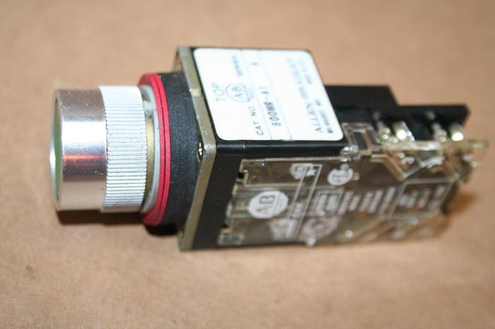 Used ALLEN BRADLEY Push Button 800MR-A1 GREEN Used